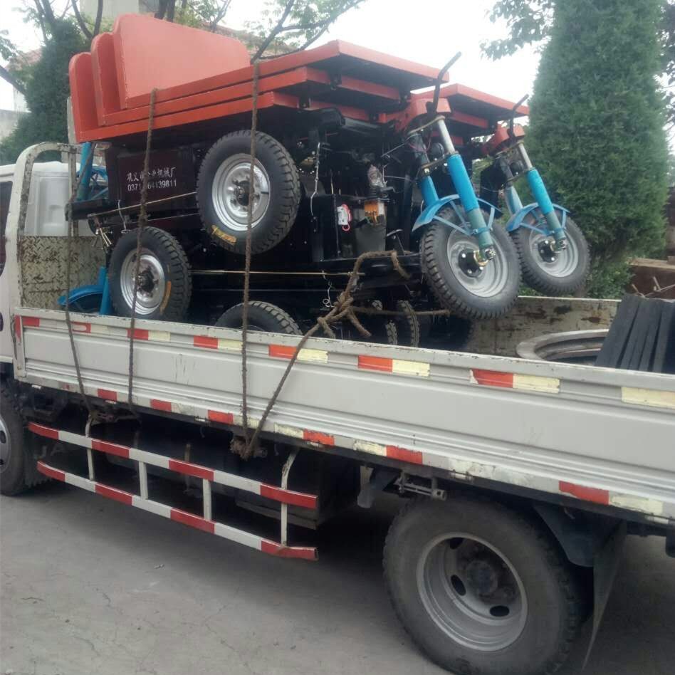 礦用運(yùn)輸車發(fā)貨現(xiàn)場(chǎng)